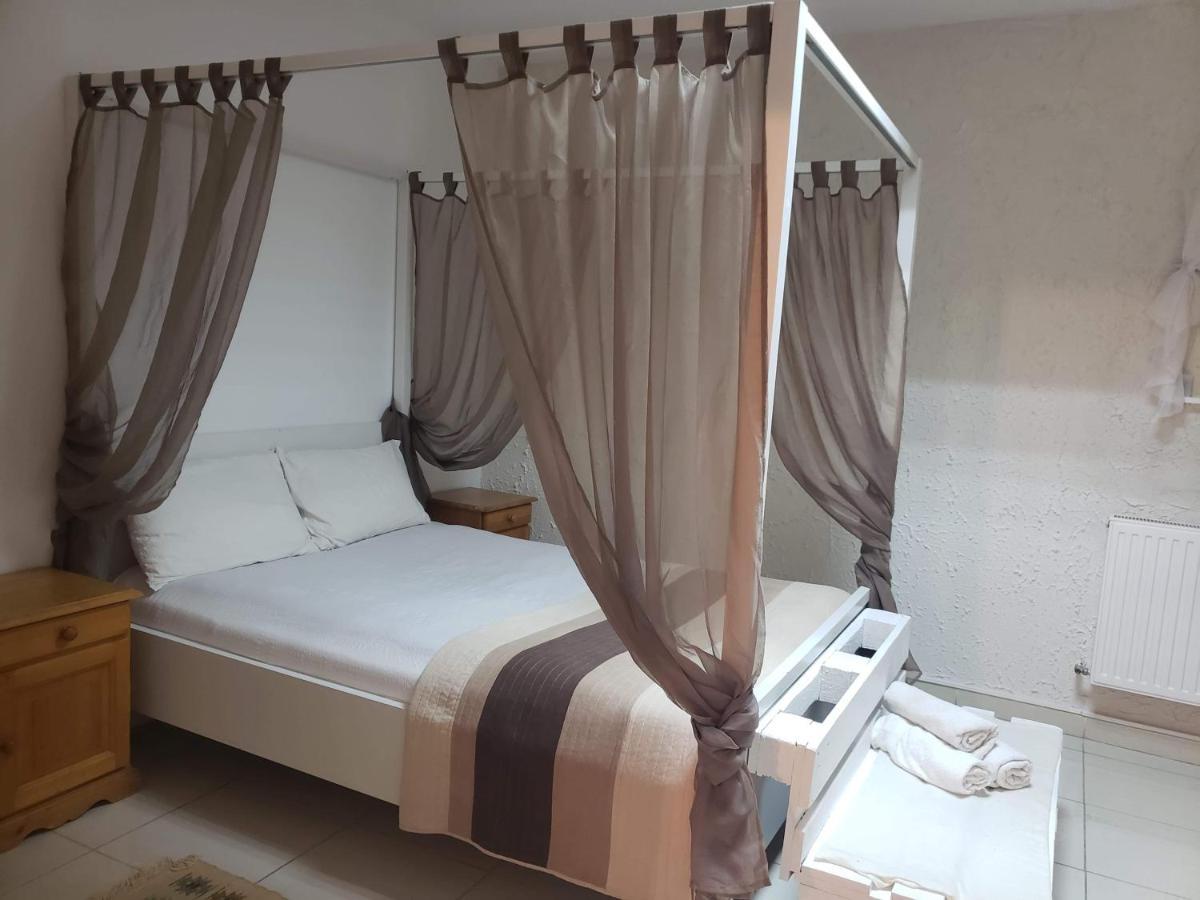 Aqua Apartman Сату-Маре Экстерьер фото