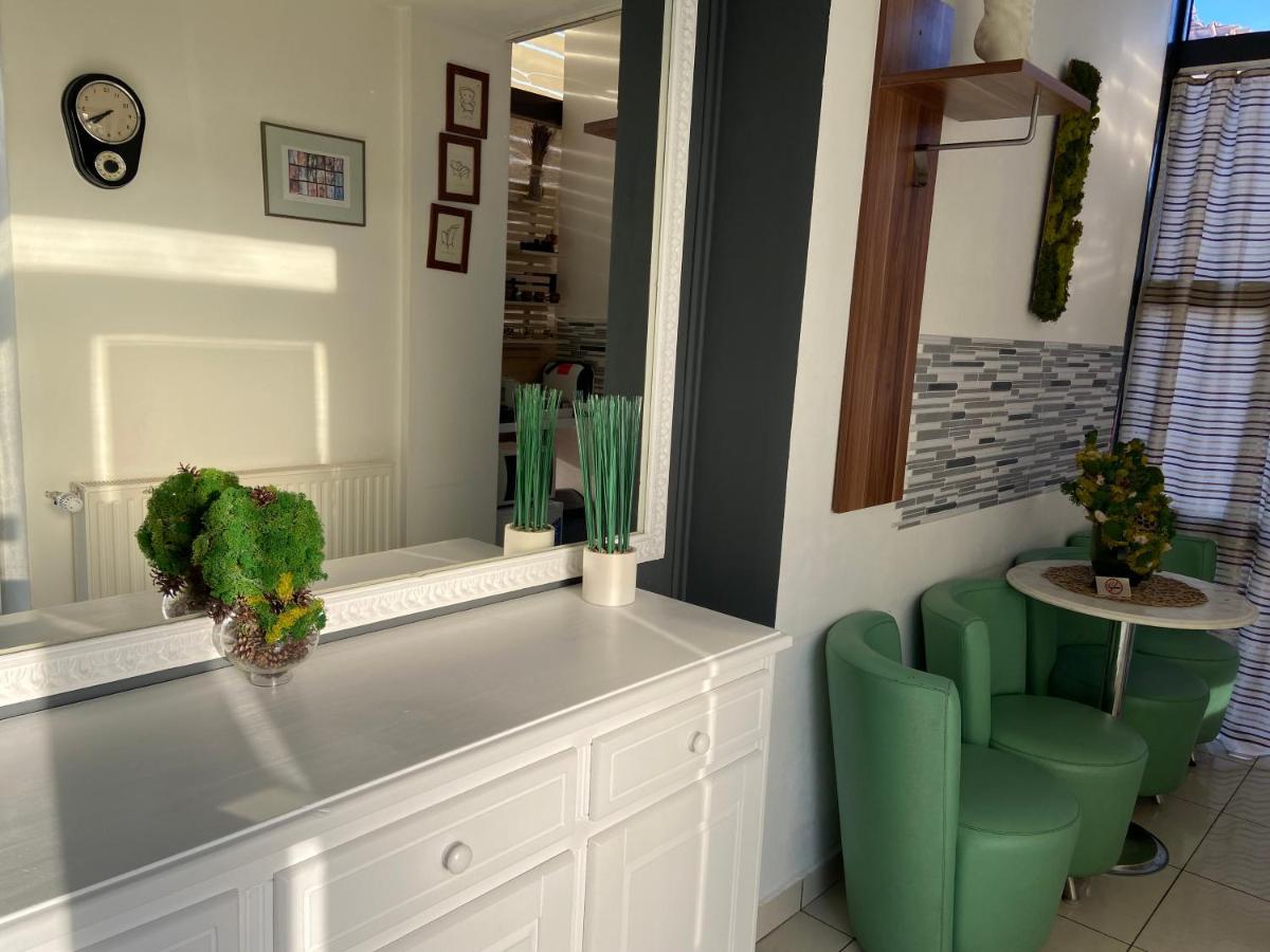 Aqua Apartman Сату-Маре Экстерьер фото